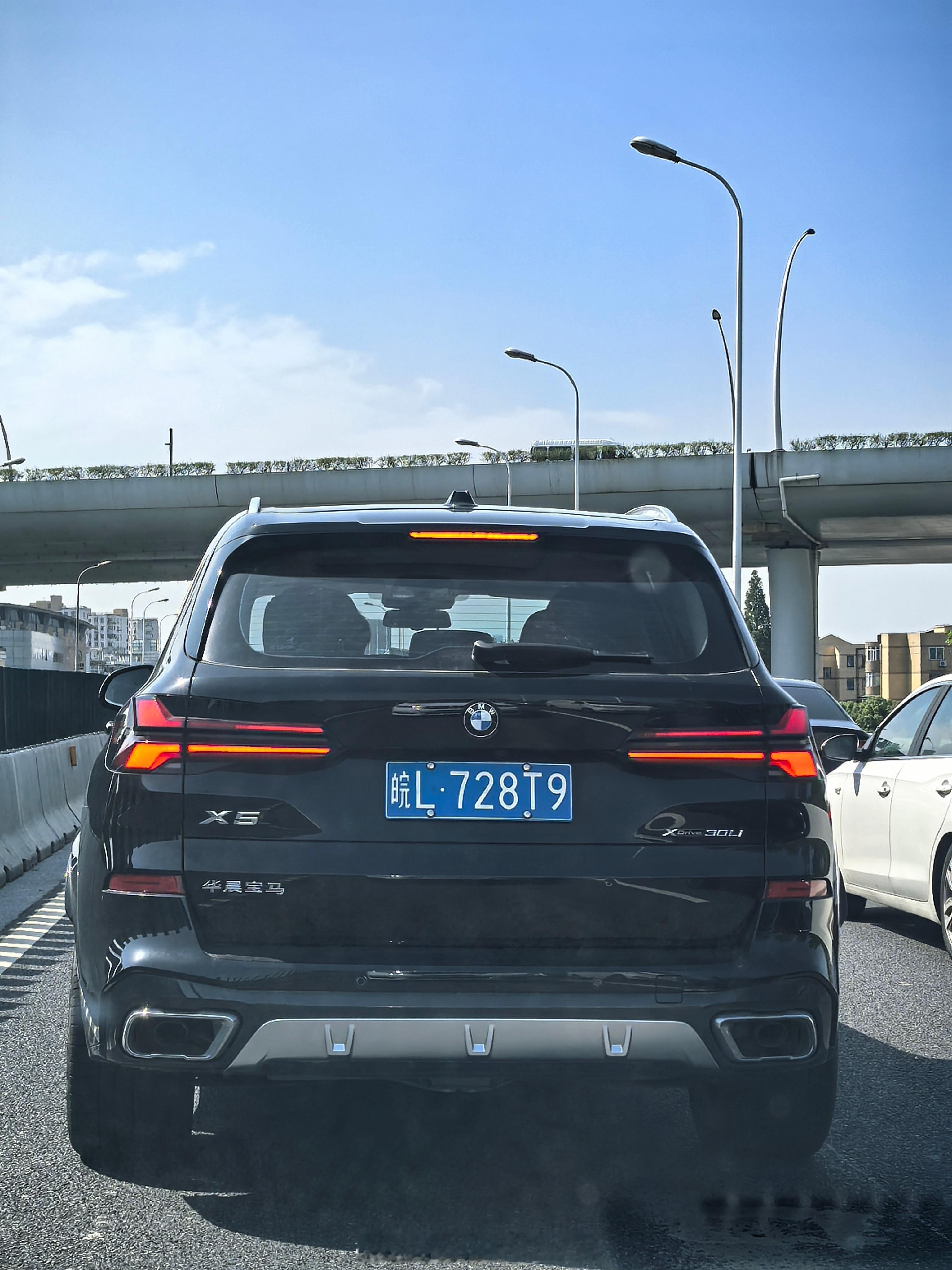 315宽胎拍出了不宽的效果……宝马x5​​​