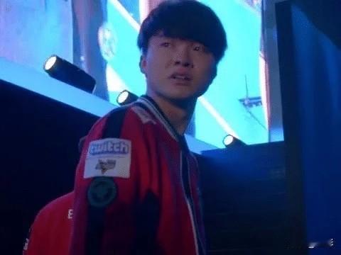 你希望见证faker的3连冠，第六冠。还是bdd圆梦第一冠？看见好多自称f