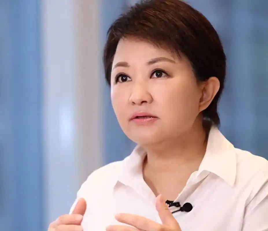 卢秀燕访美这步棋走对了吗？很可能目前红极一时，到卸任台中市长后会被边缘化。卢秀