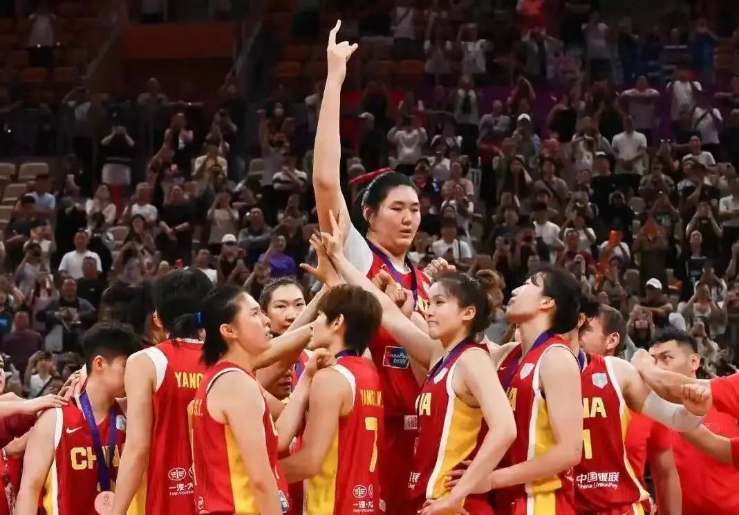 中国女篮热身赛(中国女篮-巴西女篮)，今日直播(2026年03月04日，星期三