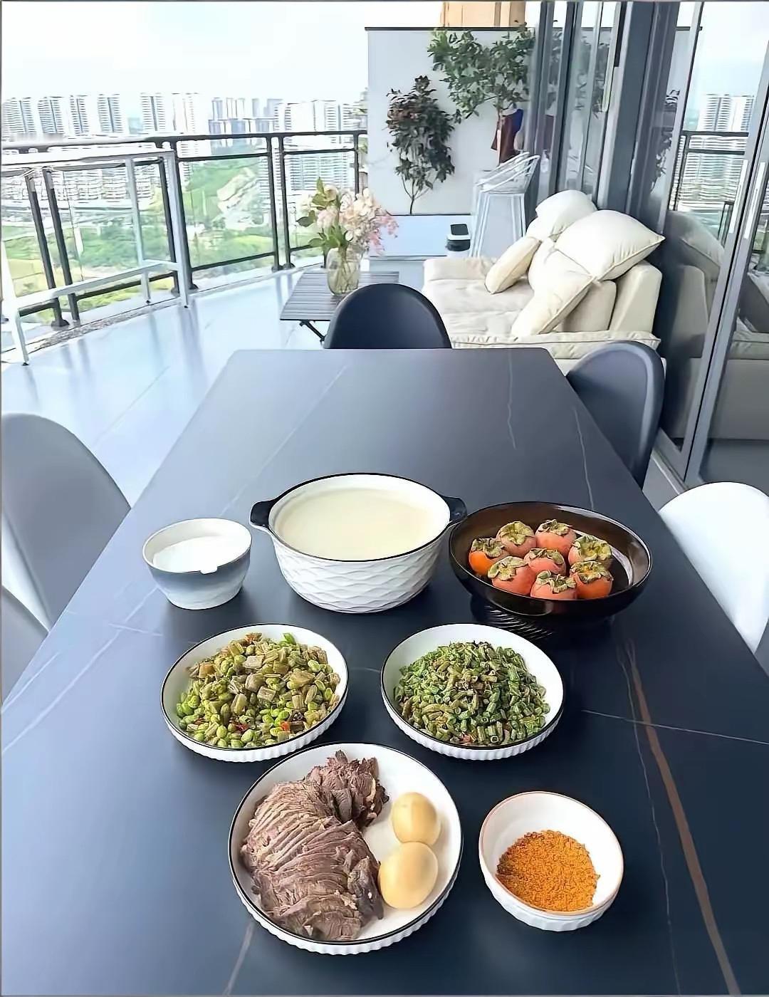 早上起来婆婆给弄的早餐