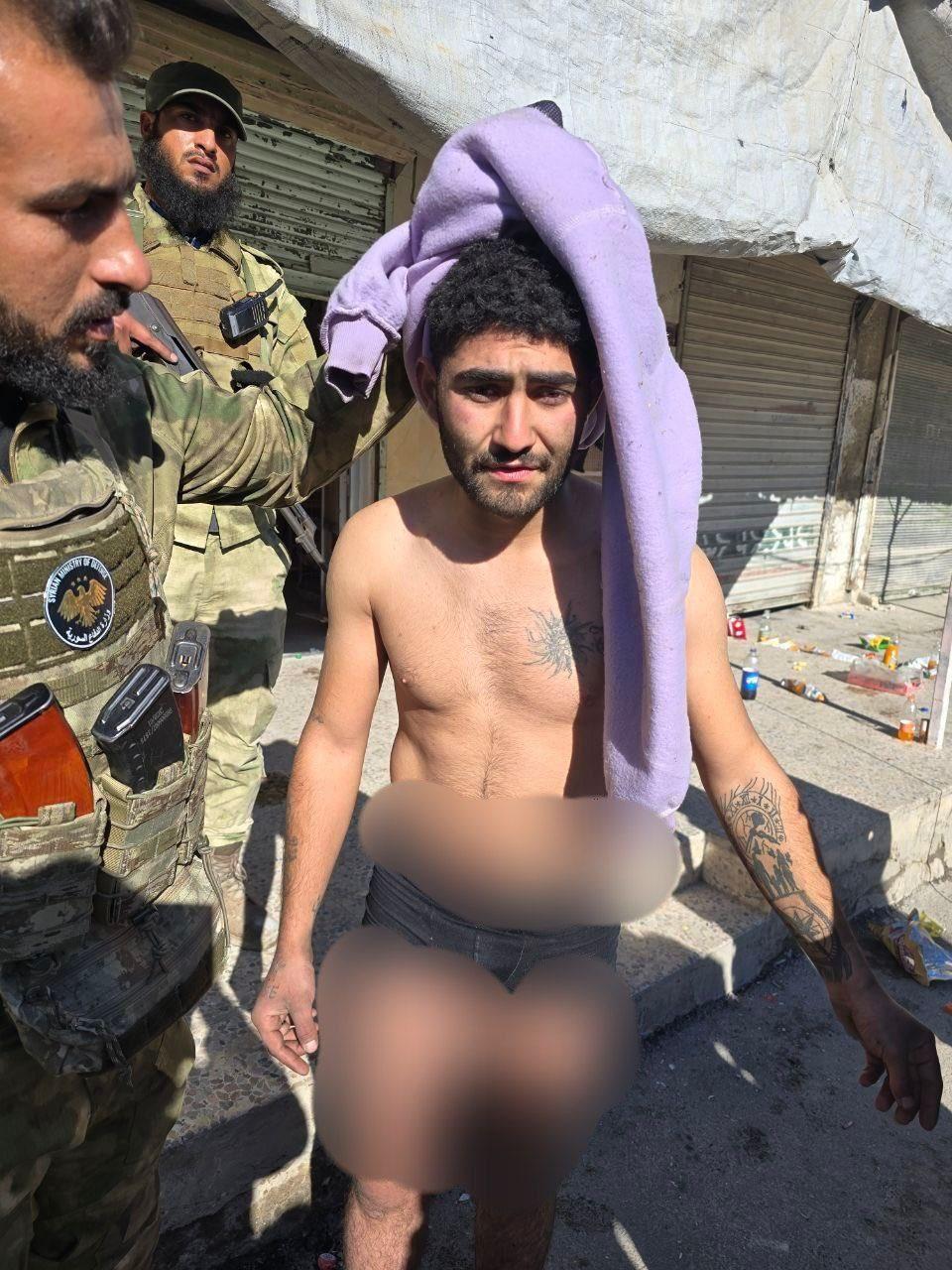 🚨骇人听闻的罪行，震惊人类良知🚨朱拉尼恐怖民兵残忍地处决了一名说是狙击