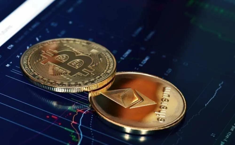 这次比特币跌破了10万美元，还带着整个加密货币市场一起跌，主要是因为市场上杠杆太