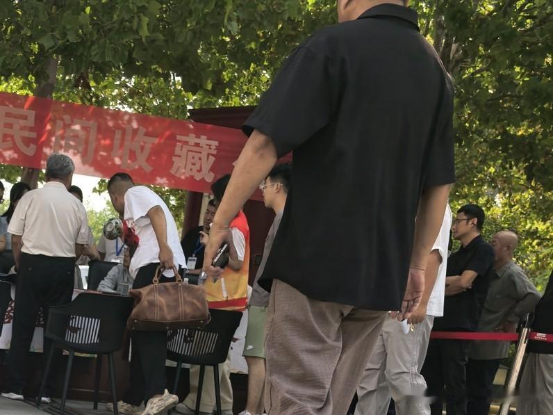 民间公益鉴宝时藏品被当场判假，我们该如何看待？民间公益鉴宝是很多博物馆为广大民
