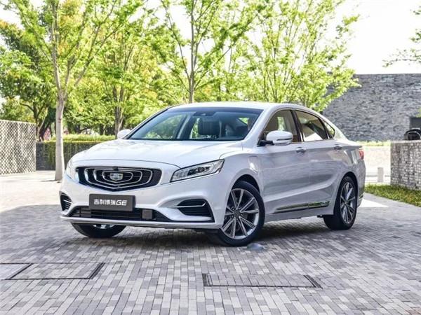 吉利现在压力不小，别人家插混都往大电池长续航那个方向走，成本不断往上涨。比亚