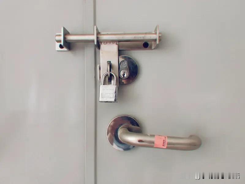 大千世界，每天都在上演各种离谱又搞笑的事儿。就说打工人的那些奇葩瞬间