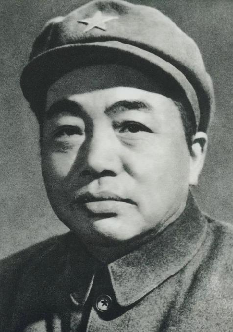 1974年，82岁的开国少将史可全住院，看到隔壁的彭德怀双目紧闭，面无血色，他猛