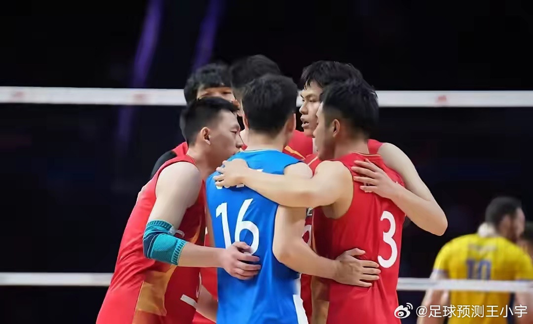 中国男排1比3日本男排太扎心了！中国男排1-3日本男排，产生了三个没想到！第一，