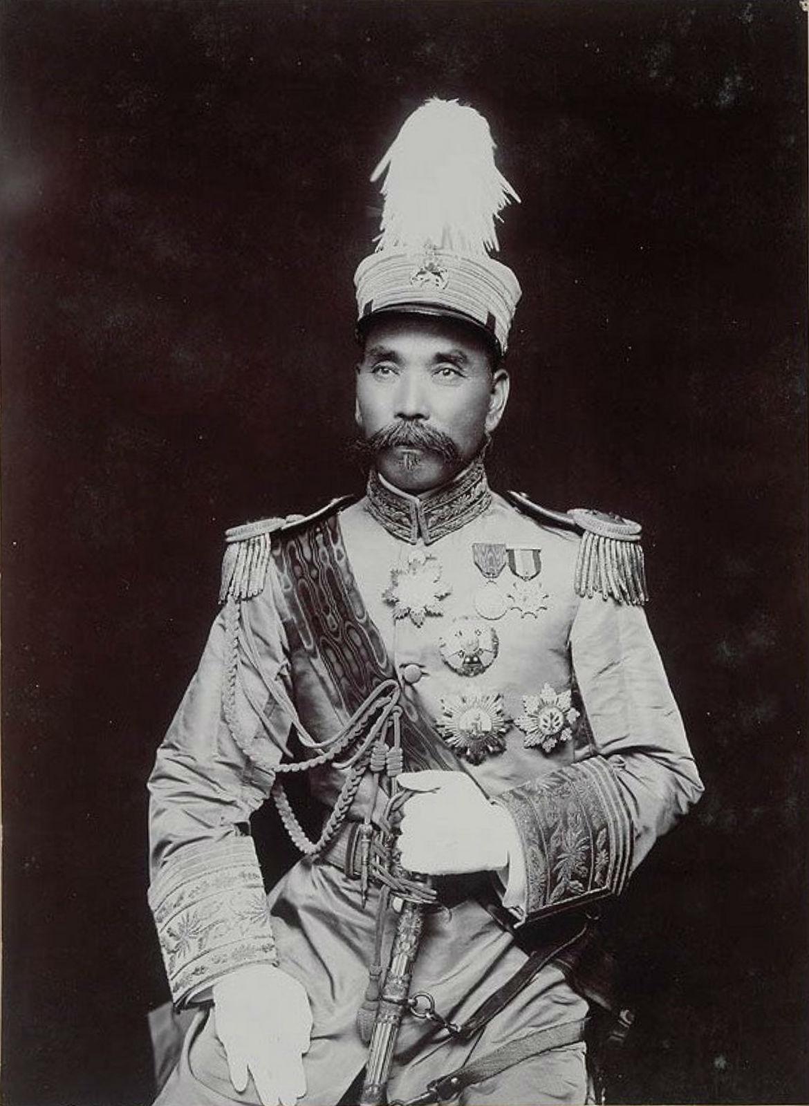 民国时有个督军叫王占元，极其抠门。别人请客，他次次都到，吃得最香。轮到他请客，永