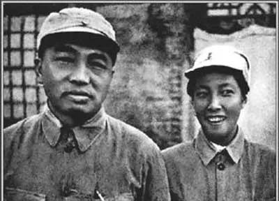 1978年，党组织派人找到浦安修，向她移交了补发给彭德怀元帅的48000元工资稿