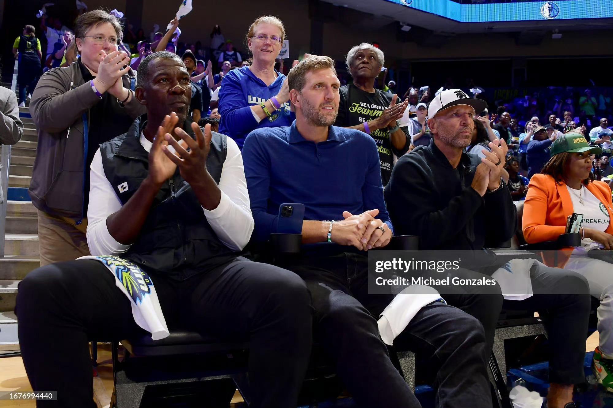 MFFL来自Shams的消息。杜蒙特信任芬利￼、里卡迪、主教练基德以及小股东库