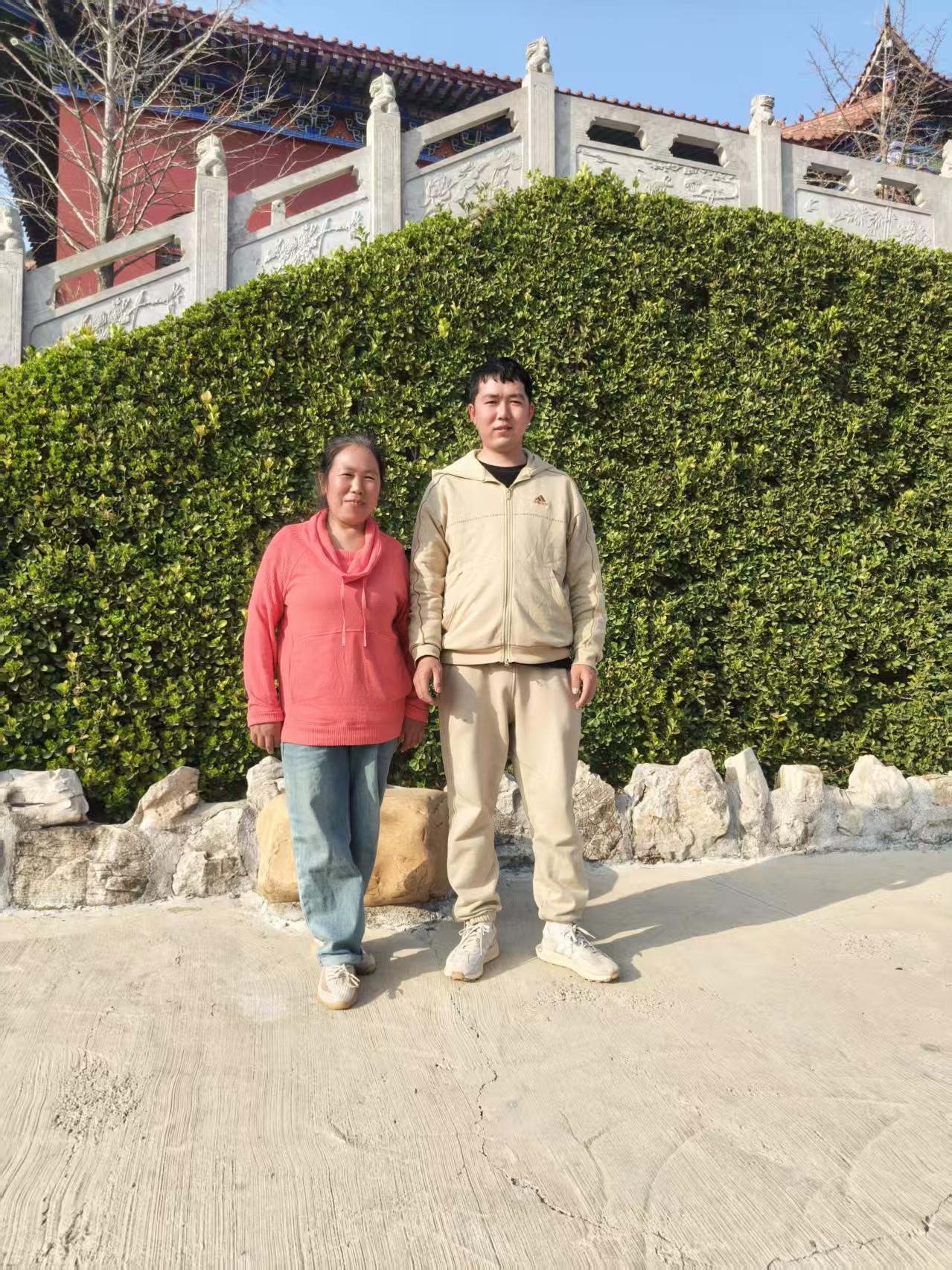 晒图笔记大赛春天来了，万物复苏，大山也披上了一层绿装，给大地增添了一线生机，真的