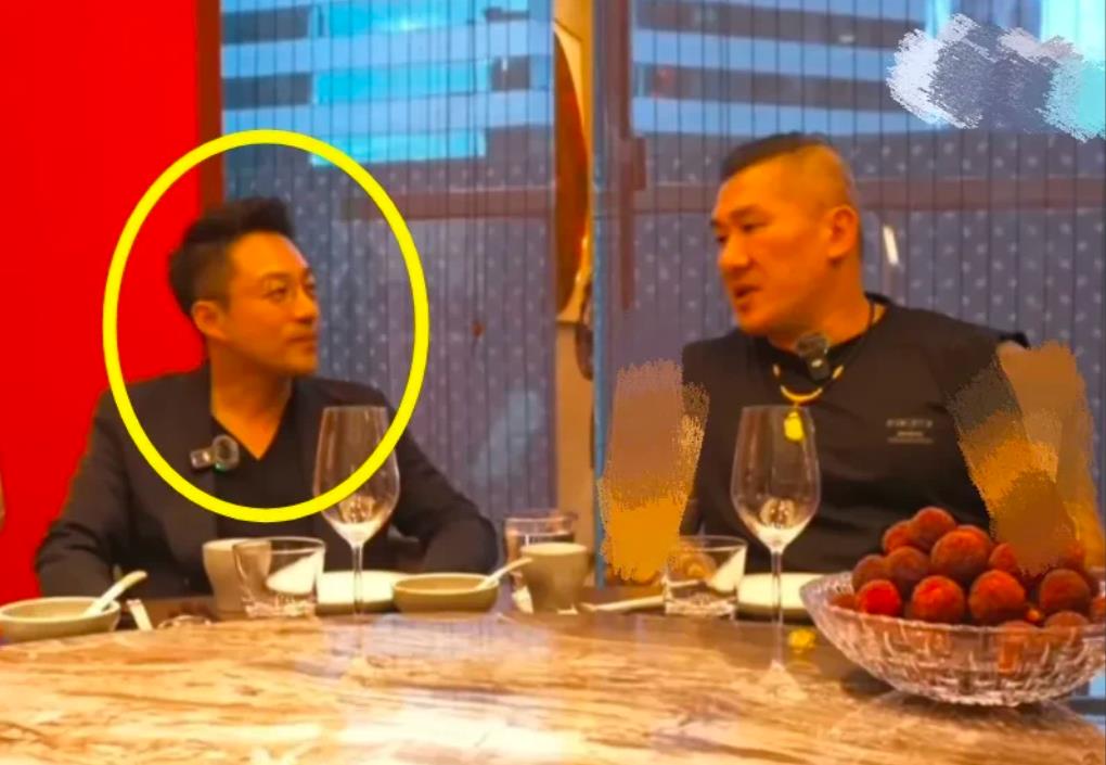 看完网红馆长和汪小菲见面，终于弄明白了，为什么弯弯女星喜欢来大陆找老公了