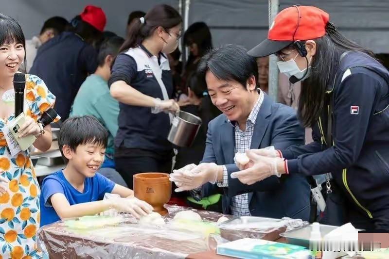 台湾公开喊话大陆5月10日，这一天是母亲节，台湾方面公开喊话大陆，赖清德表示，