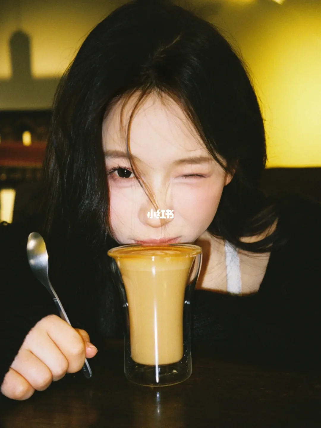 ^⦁᎑-^ ಣ