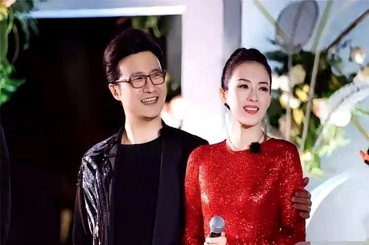 都说章子怡汪峰分开得很体面，但看看抚养细节，就知道体面背后全是实力。女儿归章