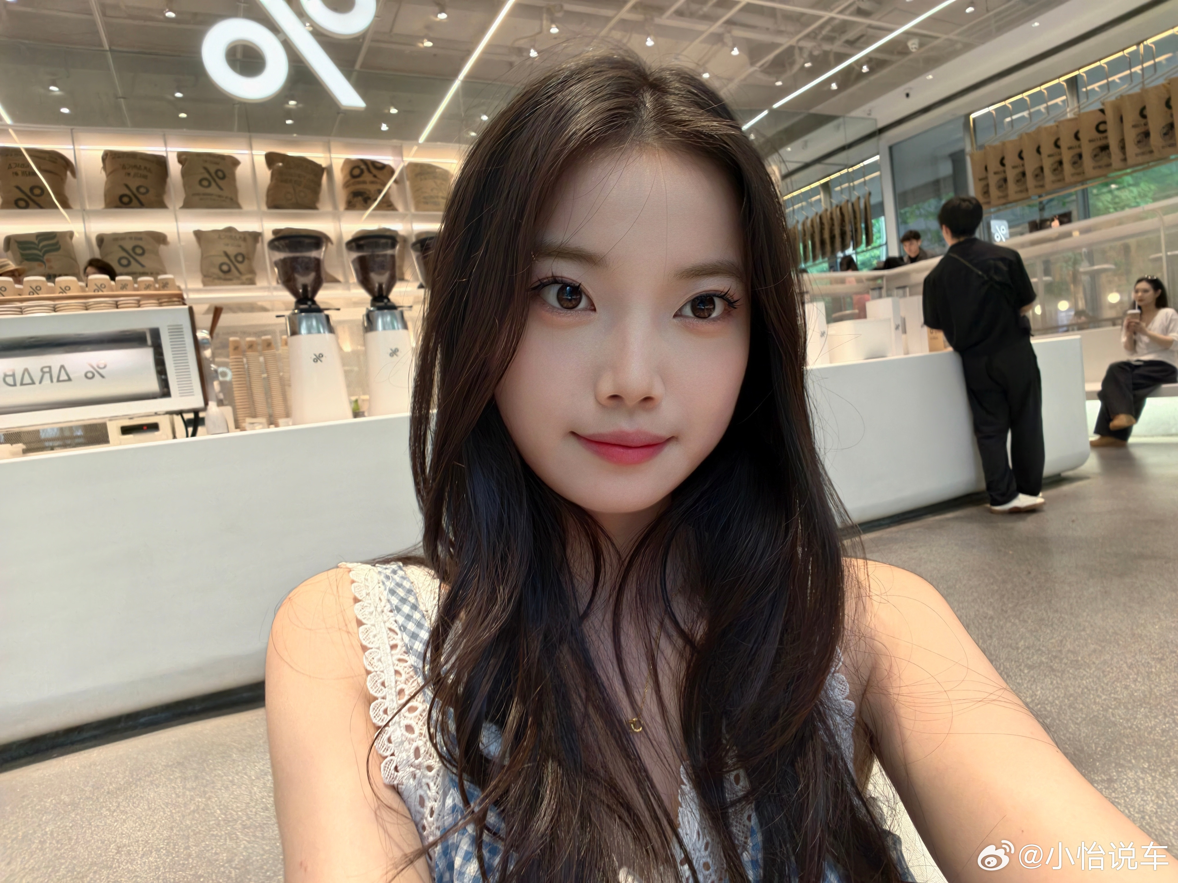 小助理营业早起一杯咖啡，精神一整天