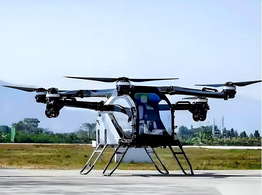 听说山东一个做挂面的厂，造了架飞机。然后，被封了。我真的会笑，这是我今年听过