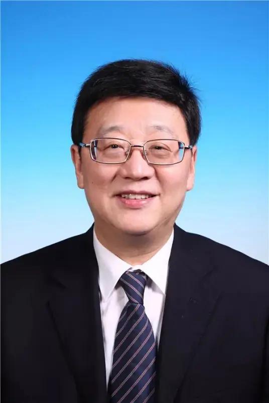 原重庆检察院副院长、全国人大常委会监察和司法委员会原副主任李钺锋（正部长级）一审