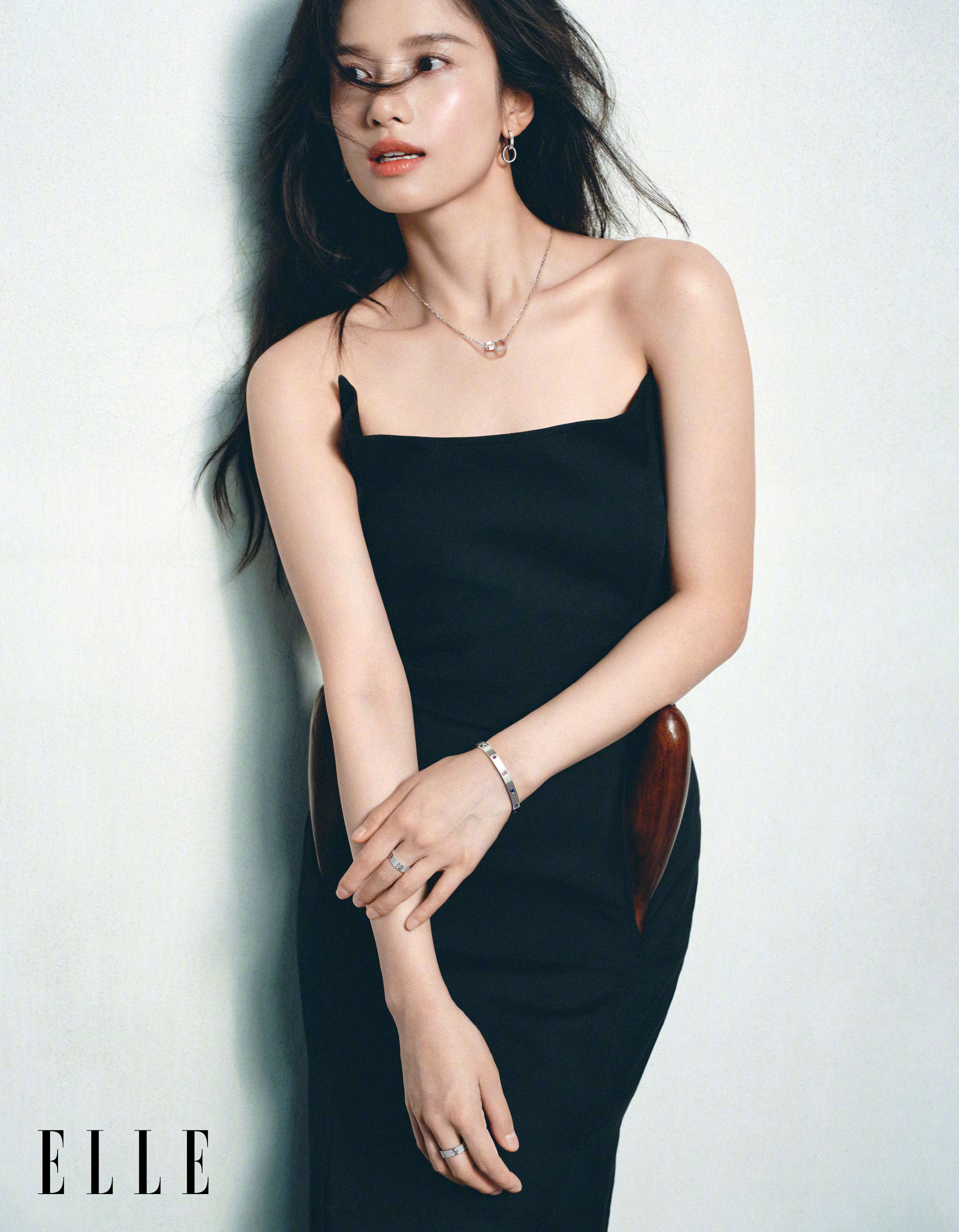张婧仪｜Cartier十八宫格图集感受Cartier女郎风采💎