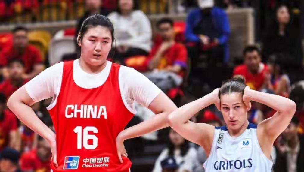 宫鲁鸣认错的时刻到了？2米26新星9分钟4失误，网友：别再吹了！如果有一个好的