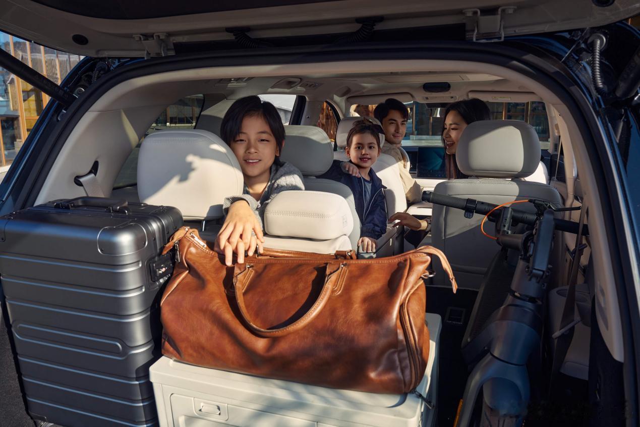 这次在北京国际车展上，比亚迪终于把王朝网的9系旗舰SUV——大唐的预售价给掏出来