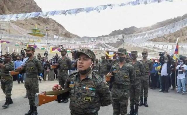 藏南是目前最大的问题其实是当地民众认同问题！印度从六十年代开始，印度就搞移民，想