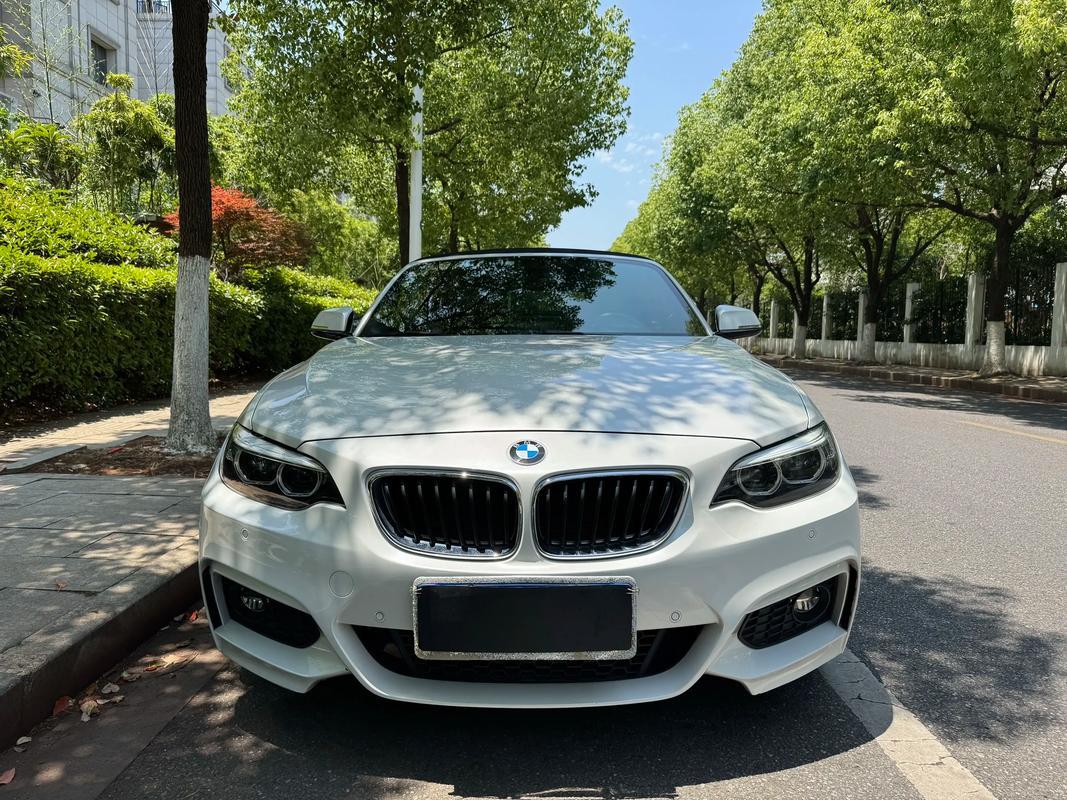 宝马2系进口二手车｜纯后驱小跑车！别买老款F22，新款G42颜值操控双