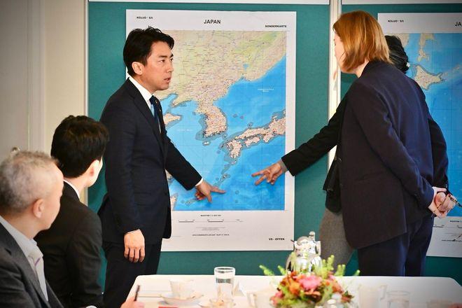 美国危险了？有人说，“二战被打败的日本，德国，意大利准备联合起来。如果战败国联盟