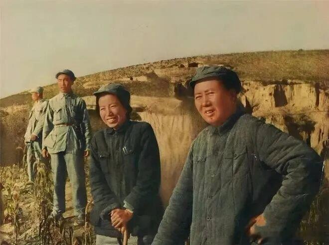 【1947年，毛主席和江青的这张照片，你见过吗？】毛主席转战陕北1