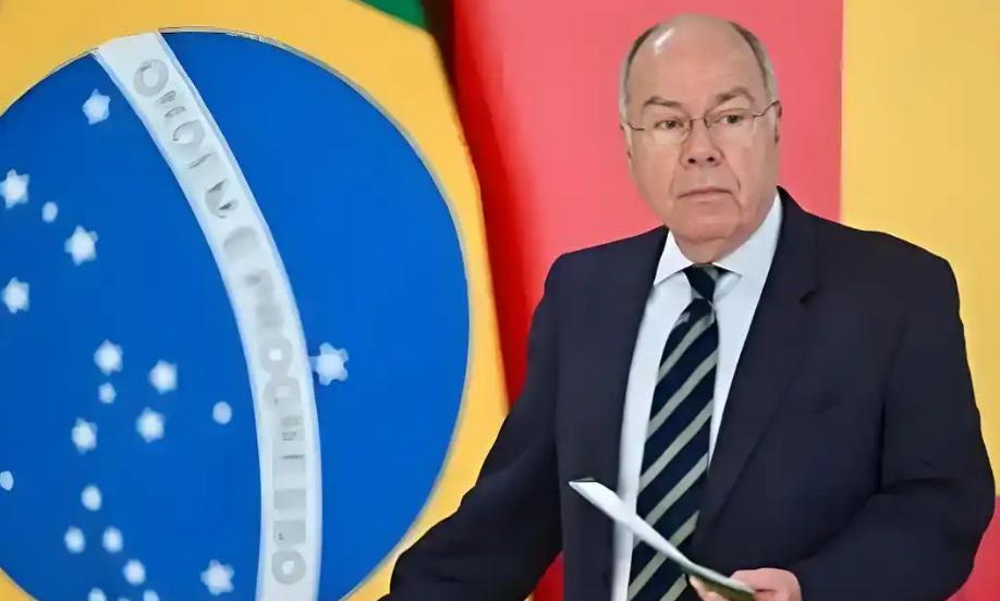 美国拦都拦不住，巴西直接对中国摊牌了！5月31日，巴西外长维埃拉紧急飞往北