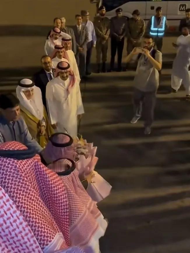 很多人不太清楚国际地位提升有啥实质好处。那么我们就来简单讲一下，最近的巴基斯坦就