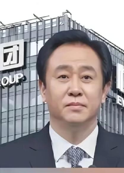 许家印一审庭审，3个好奇、疑问:1、许家印代理律师是谁？本人委托还是法院指定的