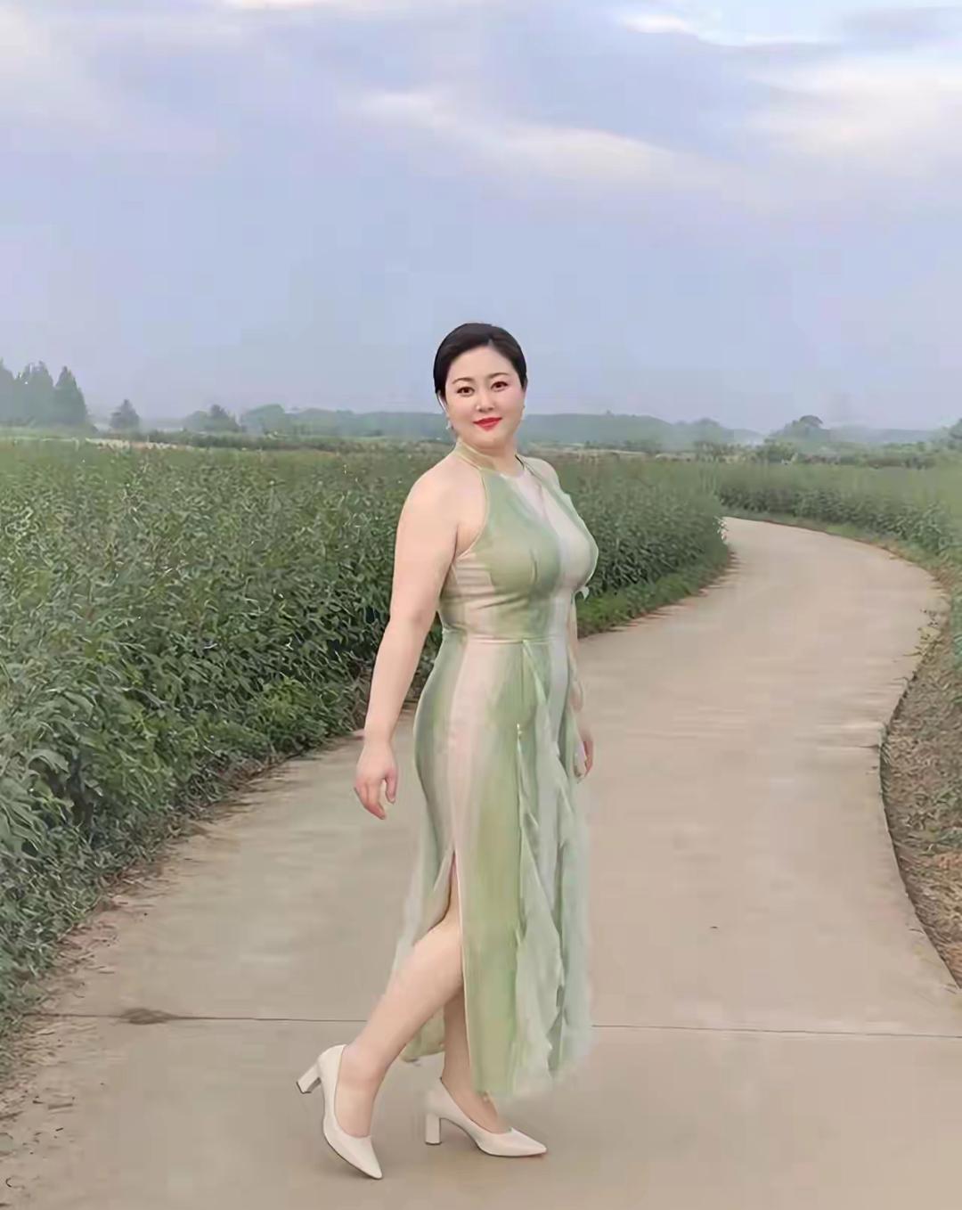 路上的缘分，说什么呢！顺其自然吧！