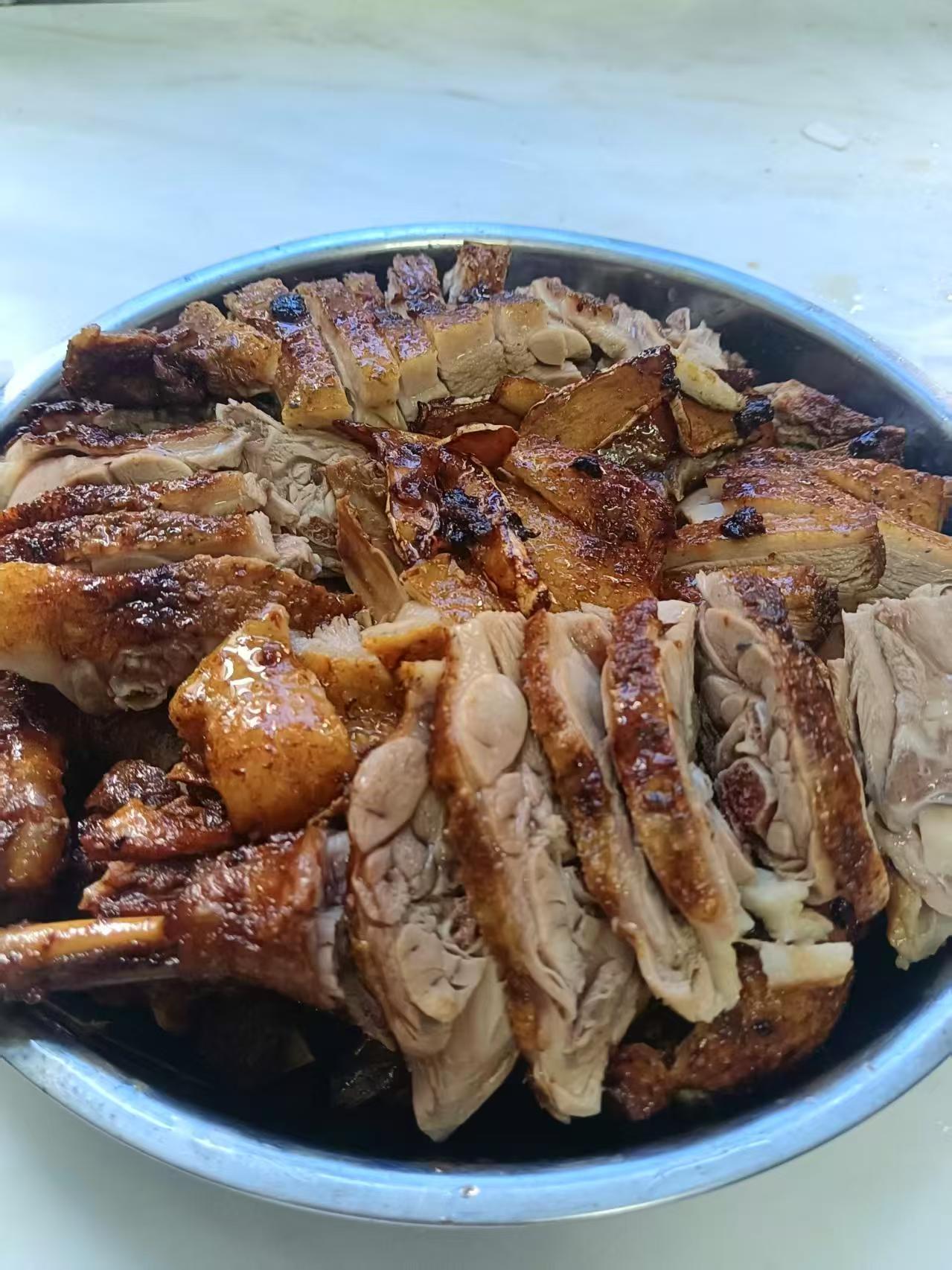 做菜我是认真的人间美味嘎嘎好吃鸭子酸醋辣椒蘸卤鸭子这个味道真的绝，吃不腻
