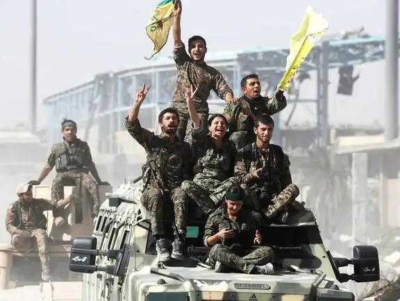 朱拉尼为了让自己的地位更加稳固的,居然想要整合库尔德武装,而且还让这些库尔德武装