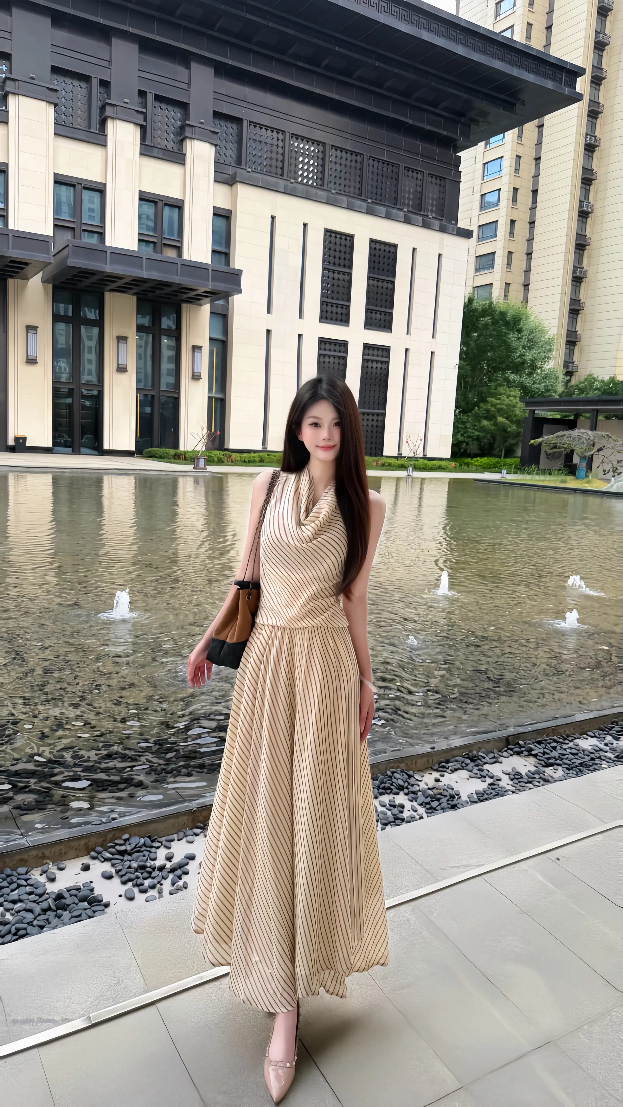 这个世界慕强 看脸 看权 看钱 唯独看不起少女贫穷时的真心
