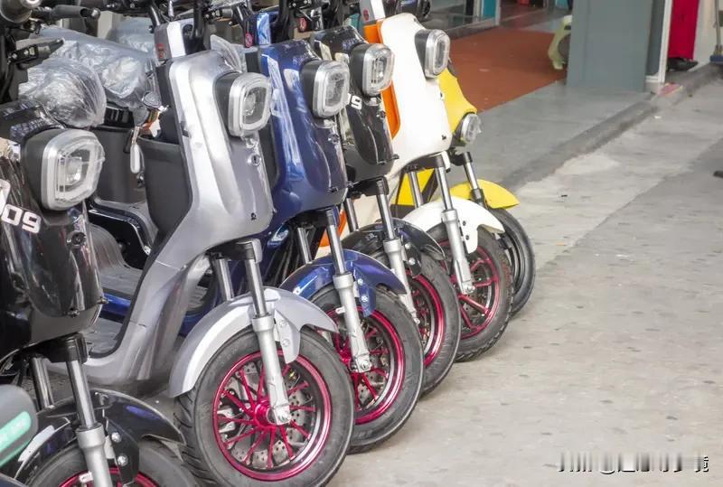 电动车新国标优化这事，真得好好说道说道。新国标有好的地方，像防火和材料安全方面，