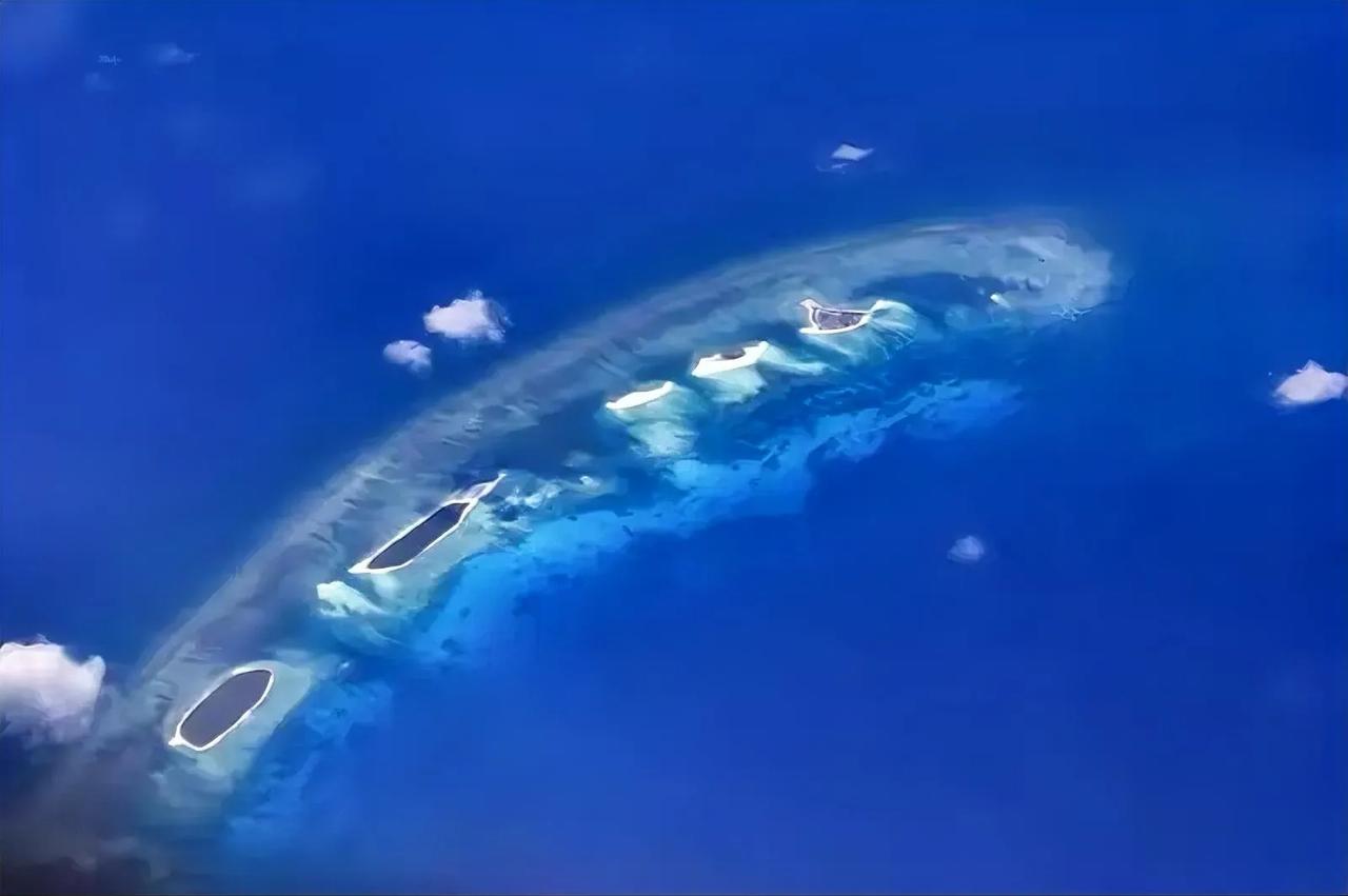 南海局势严峻。据路透社8月23日报道，美国华盛顿智库战略与国际研究中心（CSIS