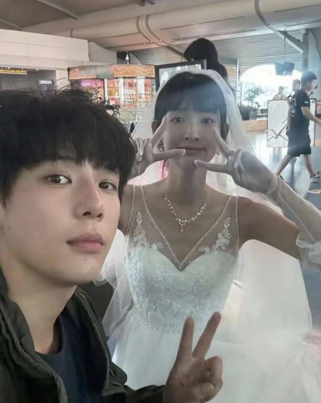 王安宇，王玉雯《爱是愤怒》二搭，为此王安宇增重15斤。要知道王安宇本来已经1