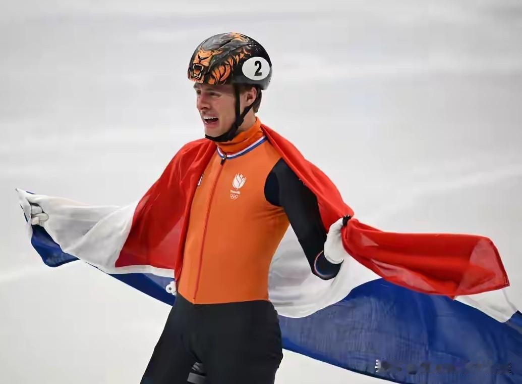 我斩钉截铁地说：米兰冬奥会，短道速滑最耀眼明星，非以下3人莫属，韩国21岁新人金