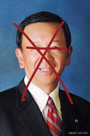 “佳能”总裁收摊子[惊恐]滚蛋，一群奴才因为补偿金额，而跪拜磕头感恩的鼻涕一把泪