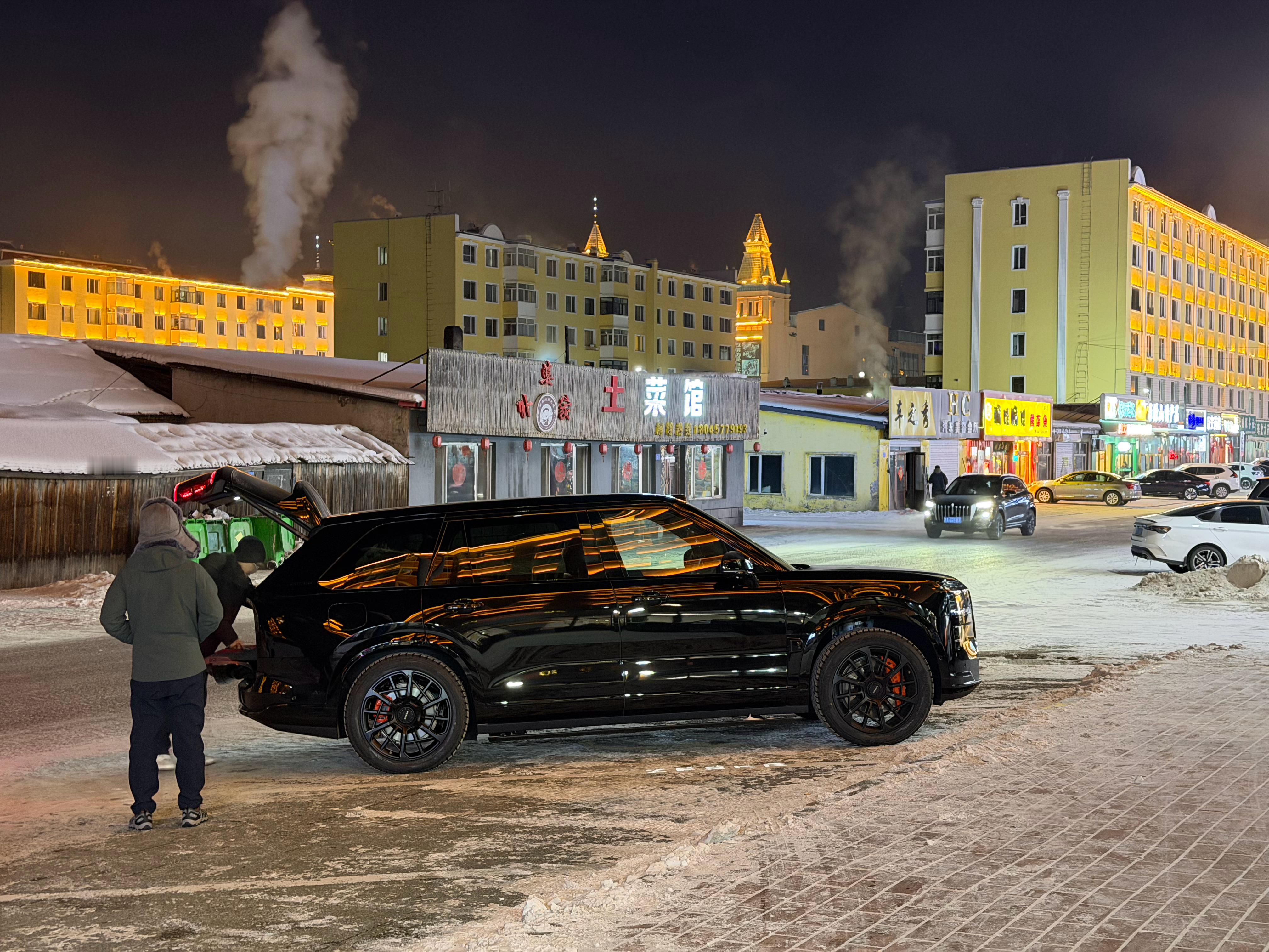 刚到漠河看到很多在冬测的伪装车哈哈温度很有力漠河·漠河市