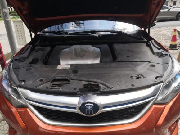 宋ProDmi发动机机舱盖我想问问比亚迪，为什么宋的各种车型（老款宋，宋Plu