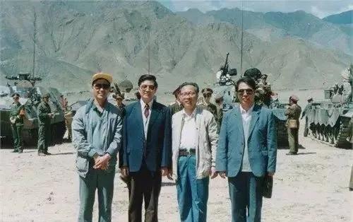 1988年，胡同志出任西藏自治区党委书记。加快改革开放，发展经济，改善人民生活。