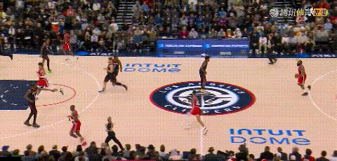 哈登招牌的后撤步，这次撤进了伊森的火锅盛宴。这不是一次偶然的封盖。伊森用这个