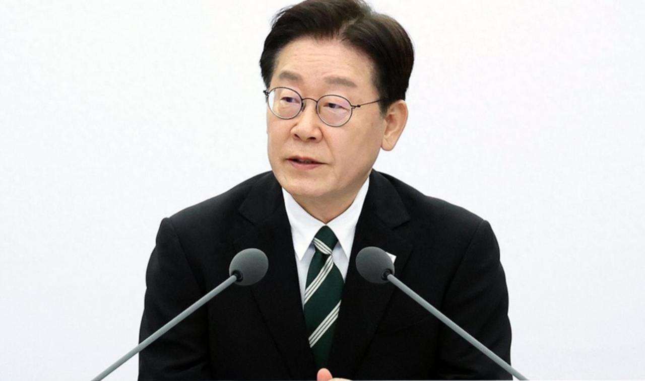 李在明果然是真男人！韩国女星安和莺在节目里高调炫富“四代豪门”，结果老底被网友扒