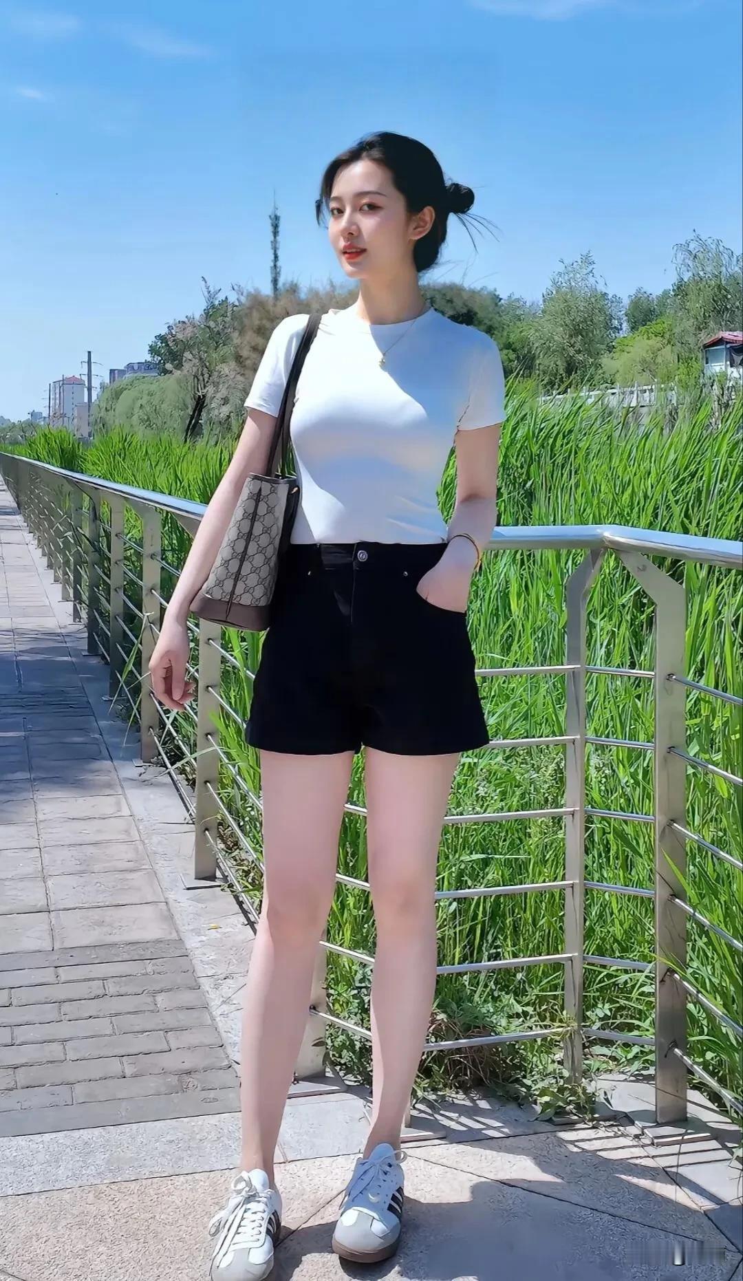 真话有时候不好听，难听的话又不喜欢听，我记得我的好朋友就说过说她说话难听但是是为