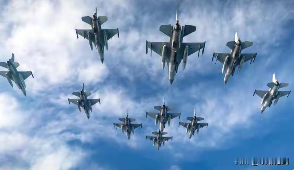 大年初二黄海对峙！中美战机缠斗2天2夜，韩媒为何突然曝光？春节假期还没结束，