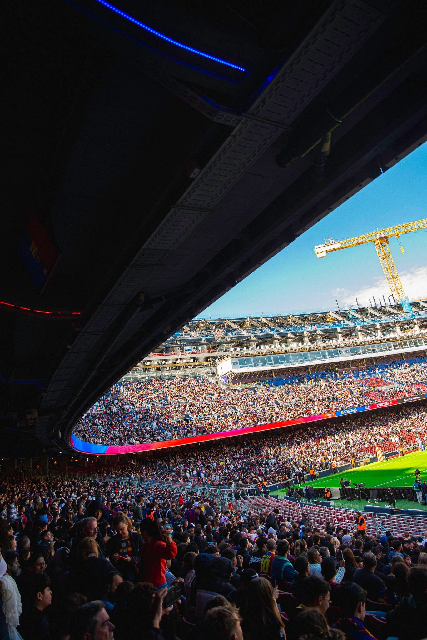 世体：巴塞罗那市政府今天收到了获得1B阶段许可证所需的所有文件，这将允许俱